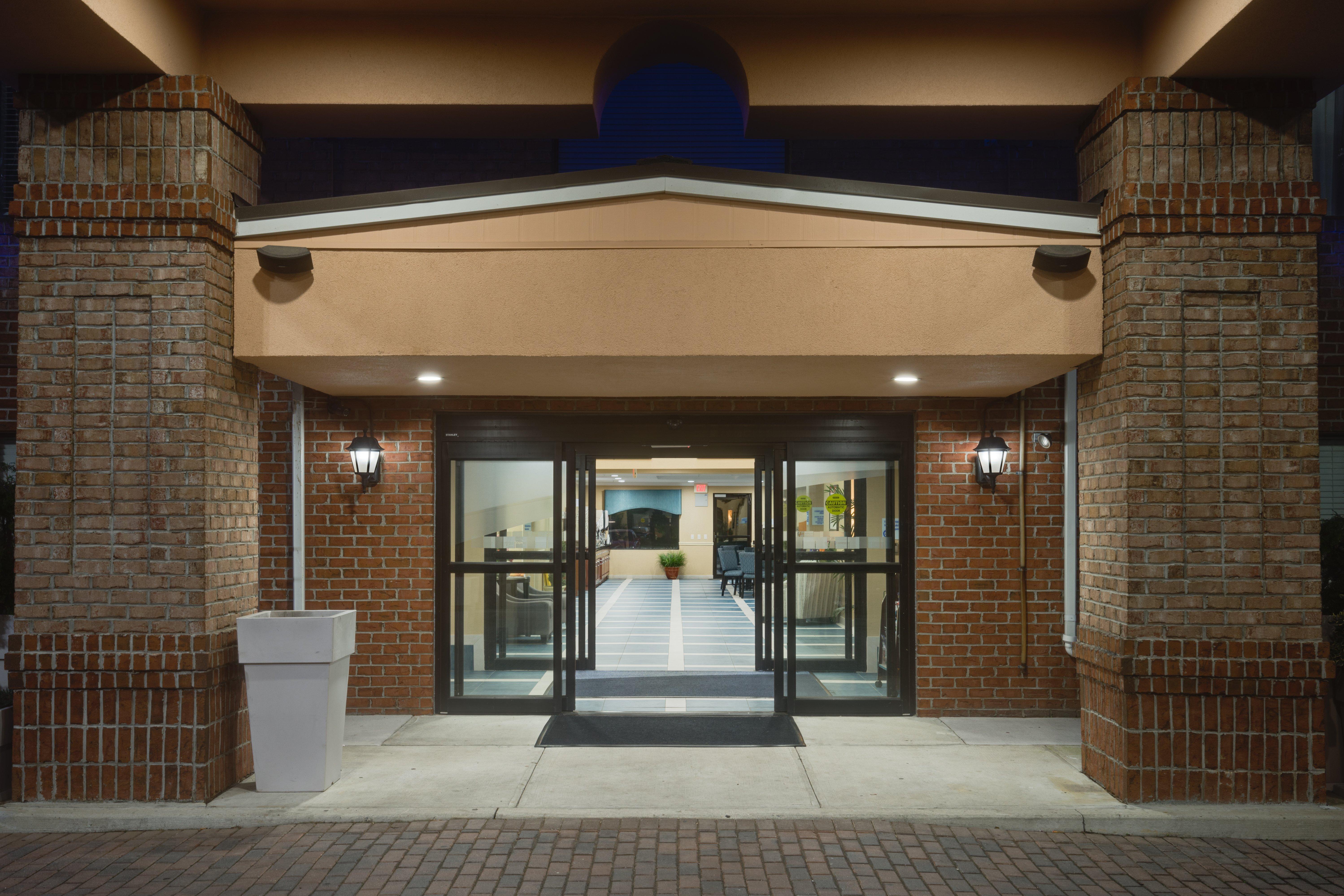 Best Western Plus Pocomoke City Hotel Exterior photo